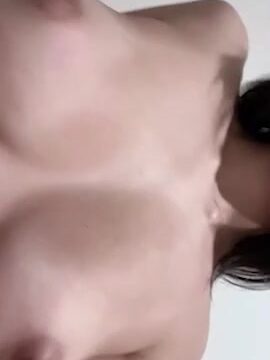 Voulezj – Teasing Tits Closeup onlyfans leak